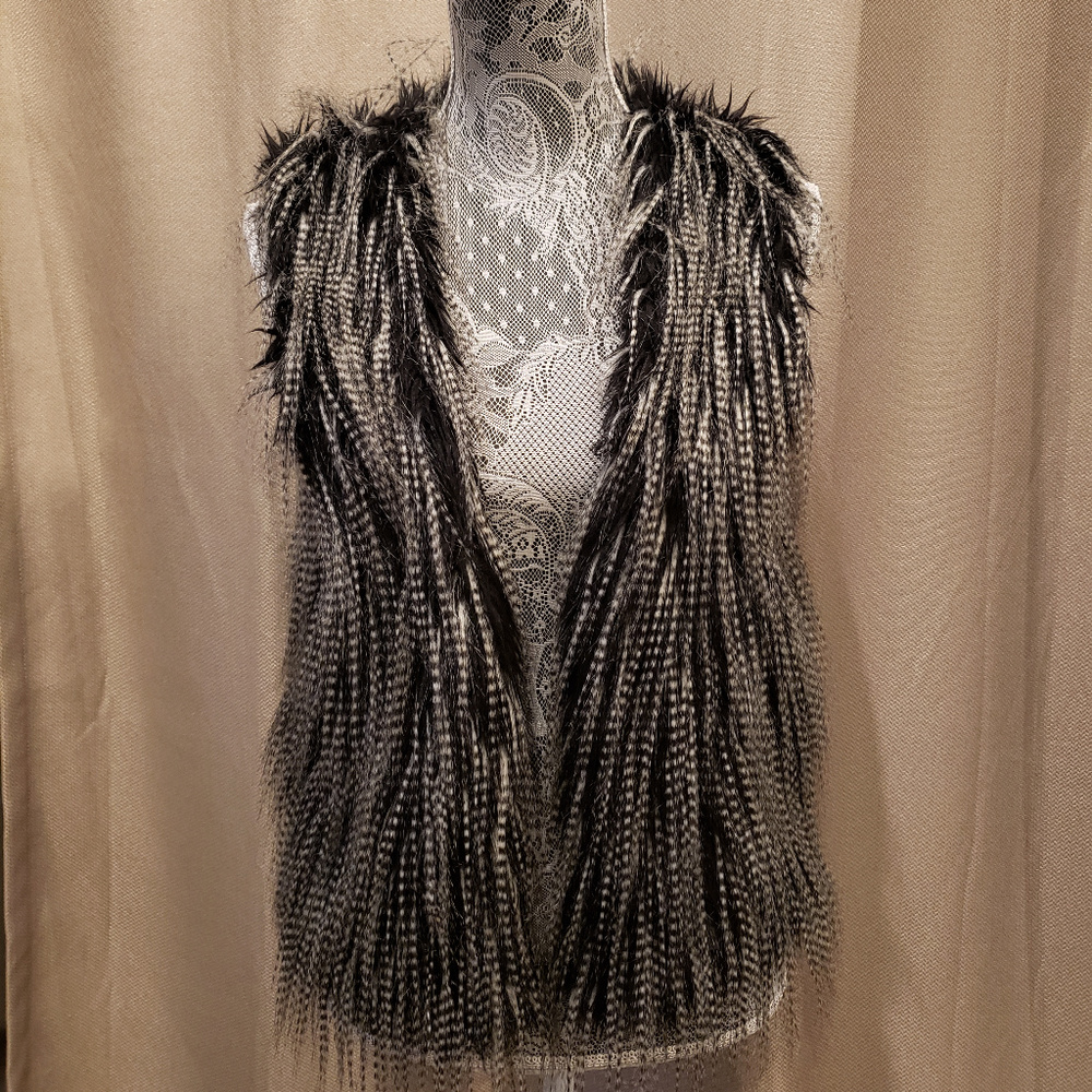 Forever 21 Faux Fur Vest - Sz Small